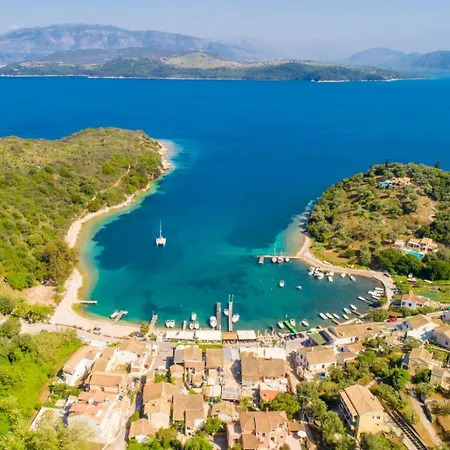 Villa Eleni Agios Stephanos *