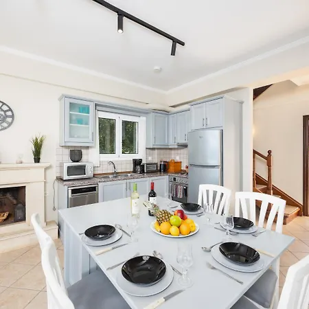 Villa Eleni Agios Stephanos