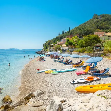 Eleni Agios Stephanos Villa