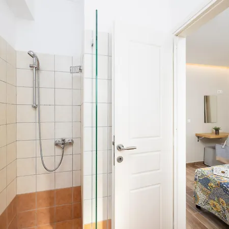 Eleni Agios Stephanos